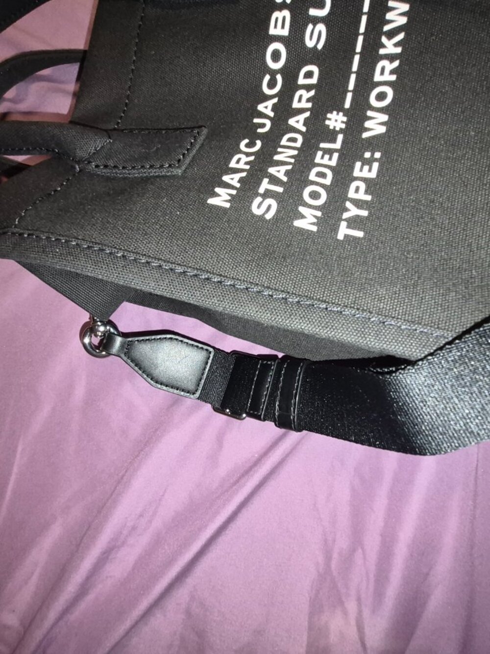 Marc Jacobs The Tote - Picture 5 of 6